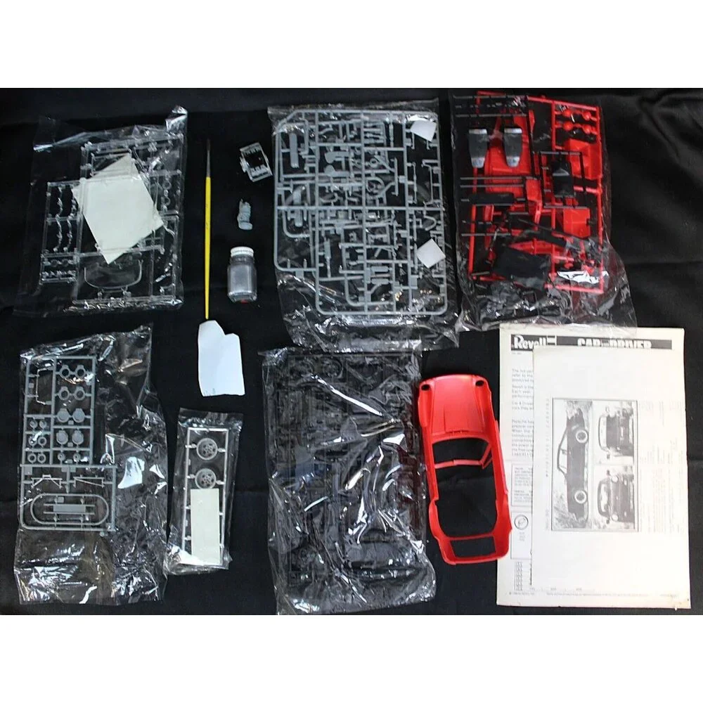 Revell Car And Driver 1/24 Scale Porsche 911 Targa Model Kit Classic Detail 7461